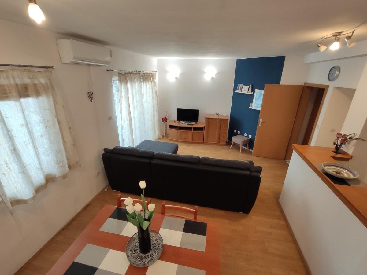 Apartments Jadranka Makarska Eksteriør bilde