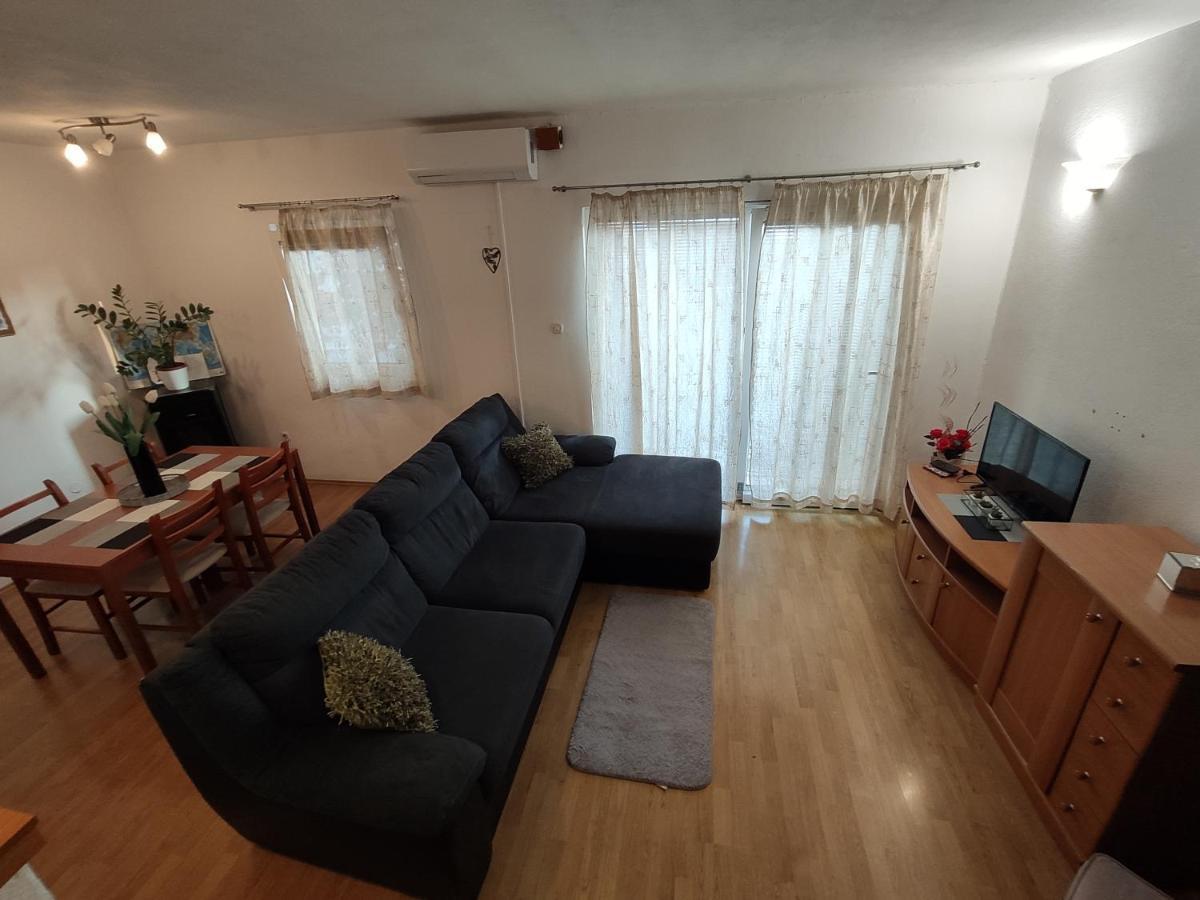 Apartments Jadranka Makarska Eksteriør bilde